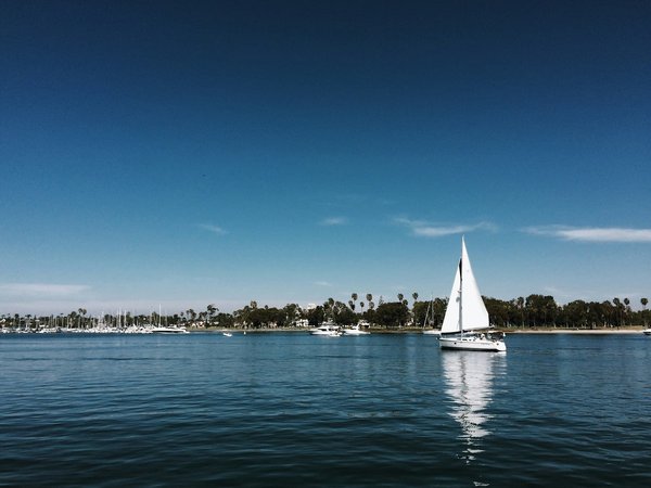 Guide pratique : quels sont les différents types de petits voiliers